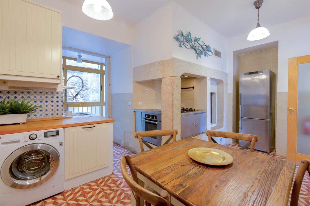 Lisbon Charming Apartment Praca Da Figueira Luaran gambar